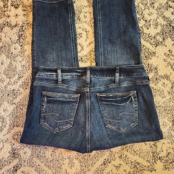 Silver Jeans - Picture 2 of 4